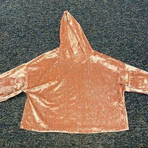 Ivoire Pink Velvet Crop Hoodie sz. S